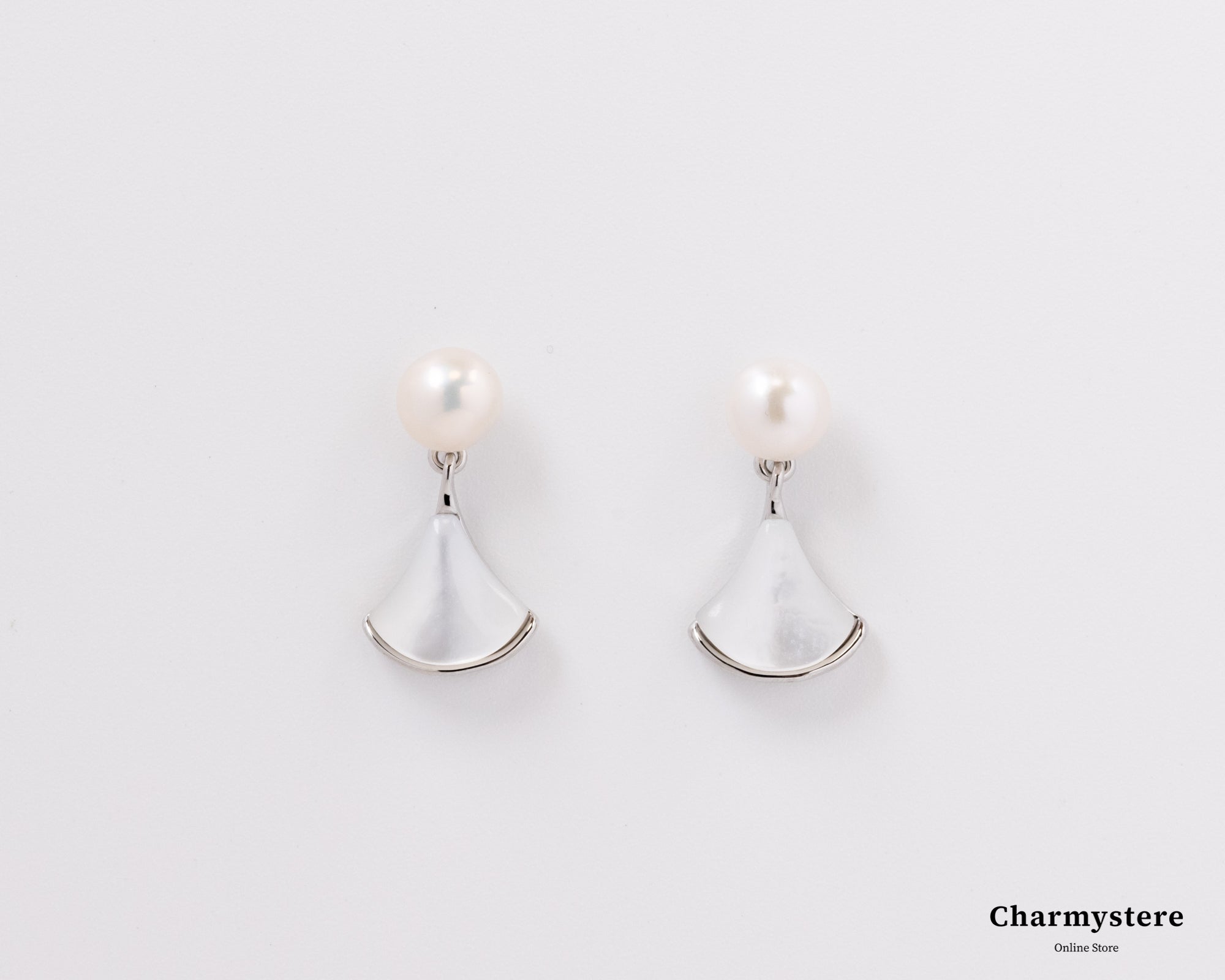 ファンシェイプピアス