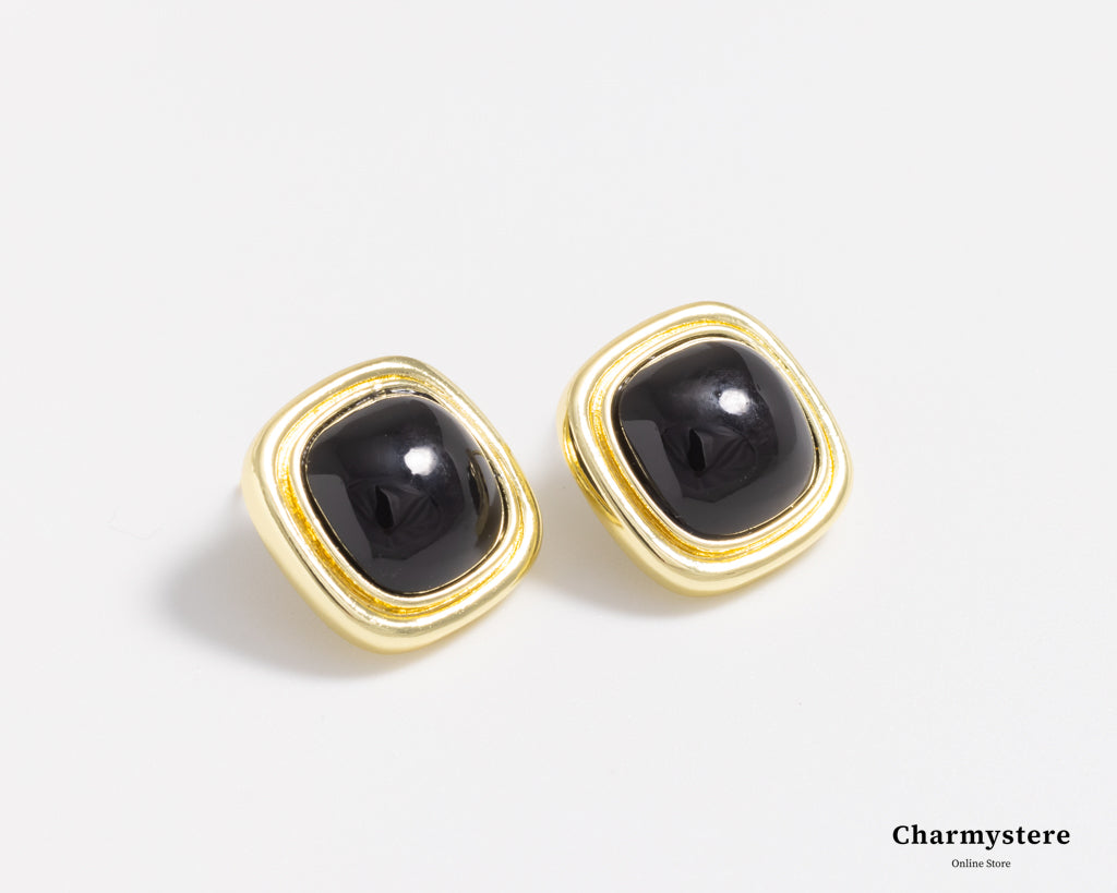 ブラックスクエアレトロピアス