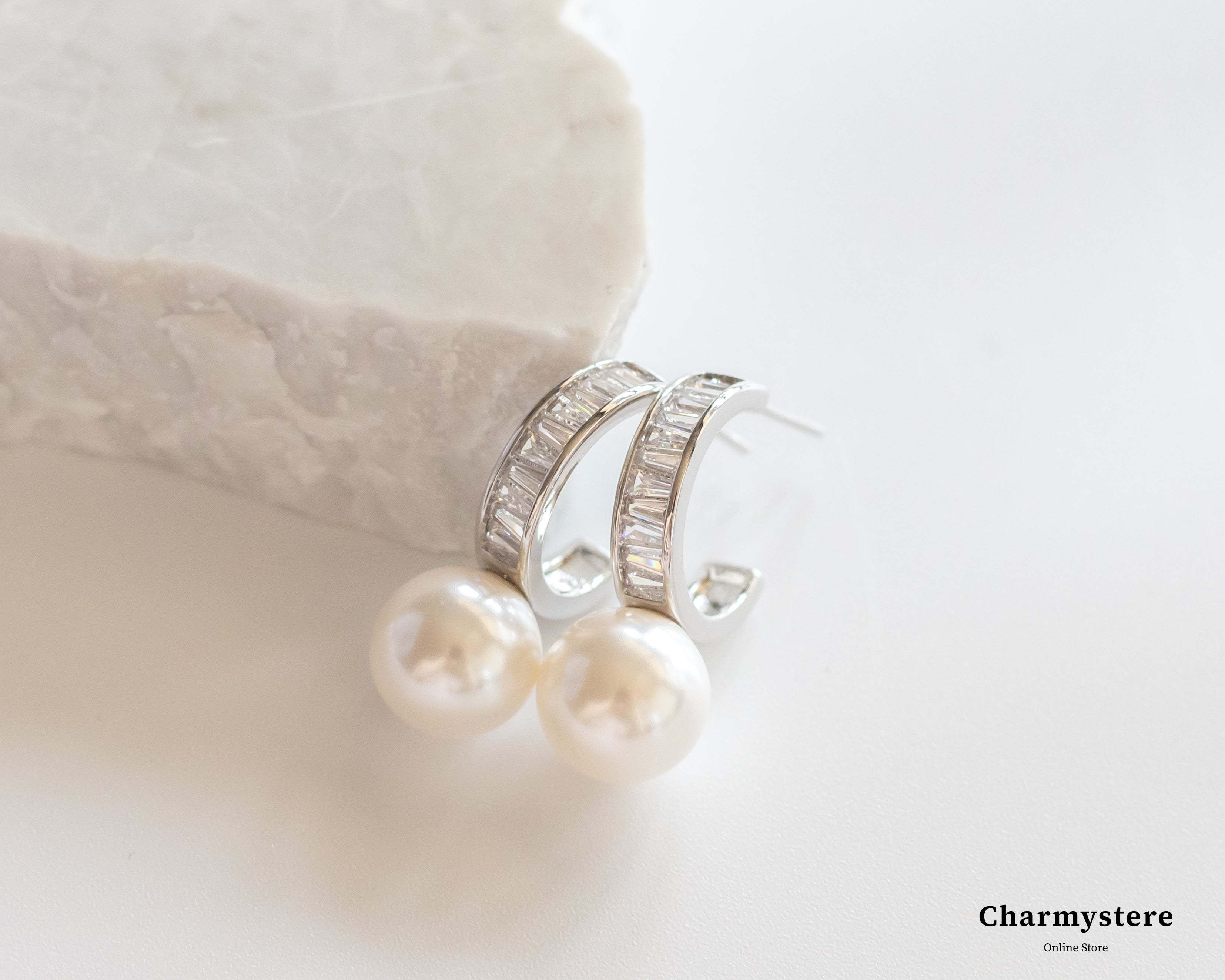 zircon line pearl earrings
