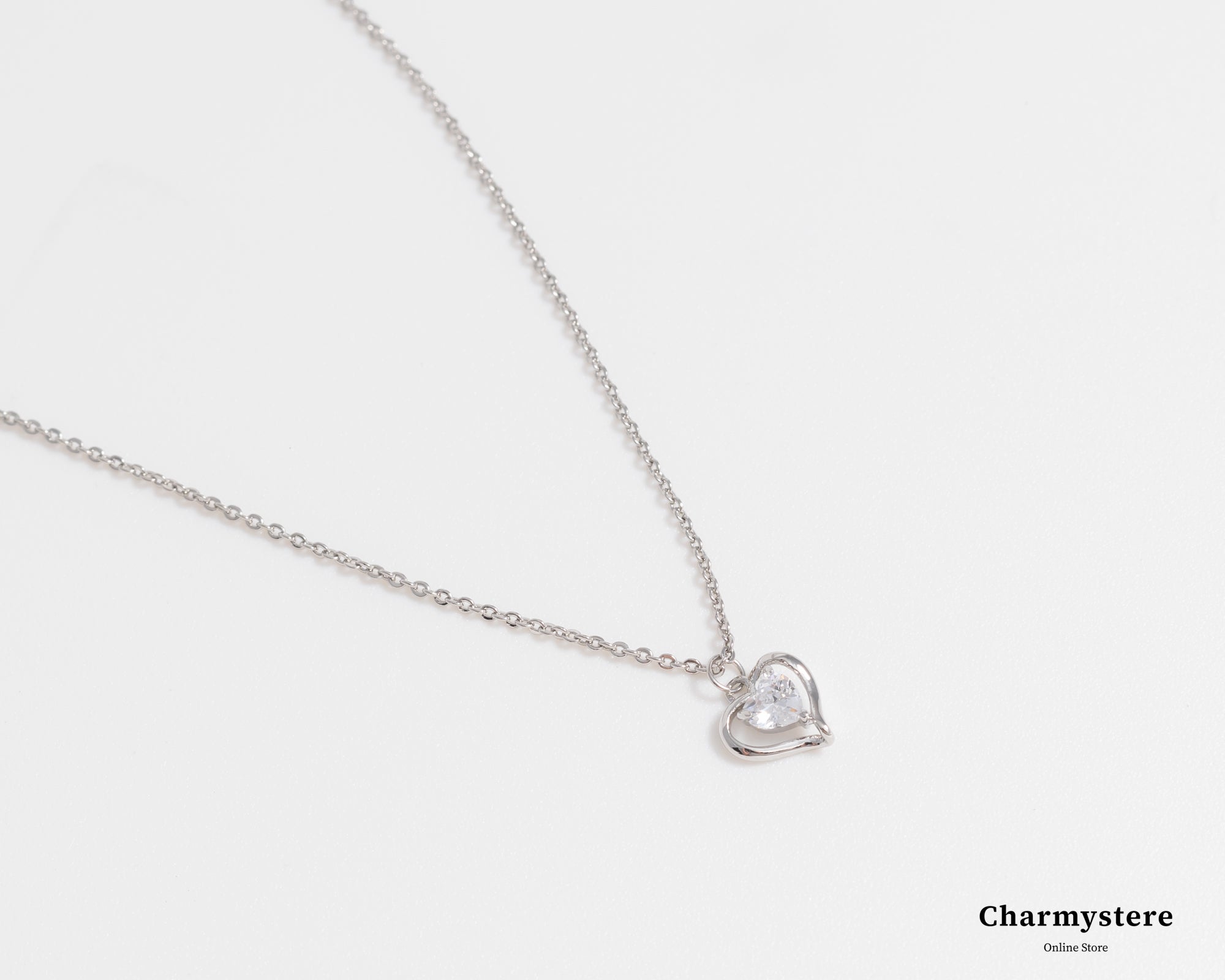 tiny sweetheart necklace 