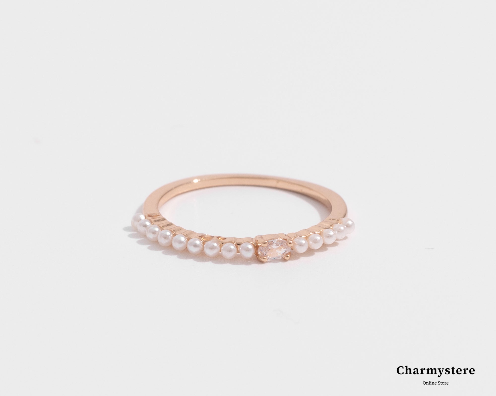 Pearl Line Point Thin Ring