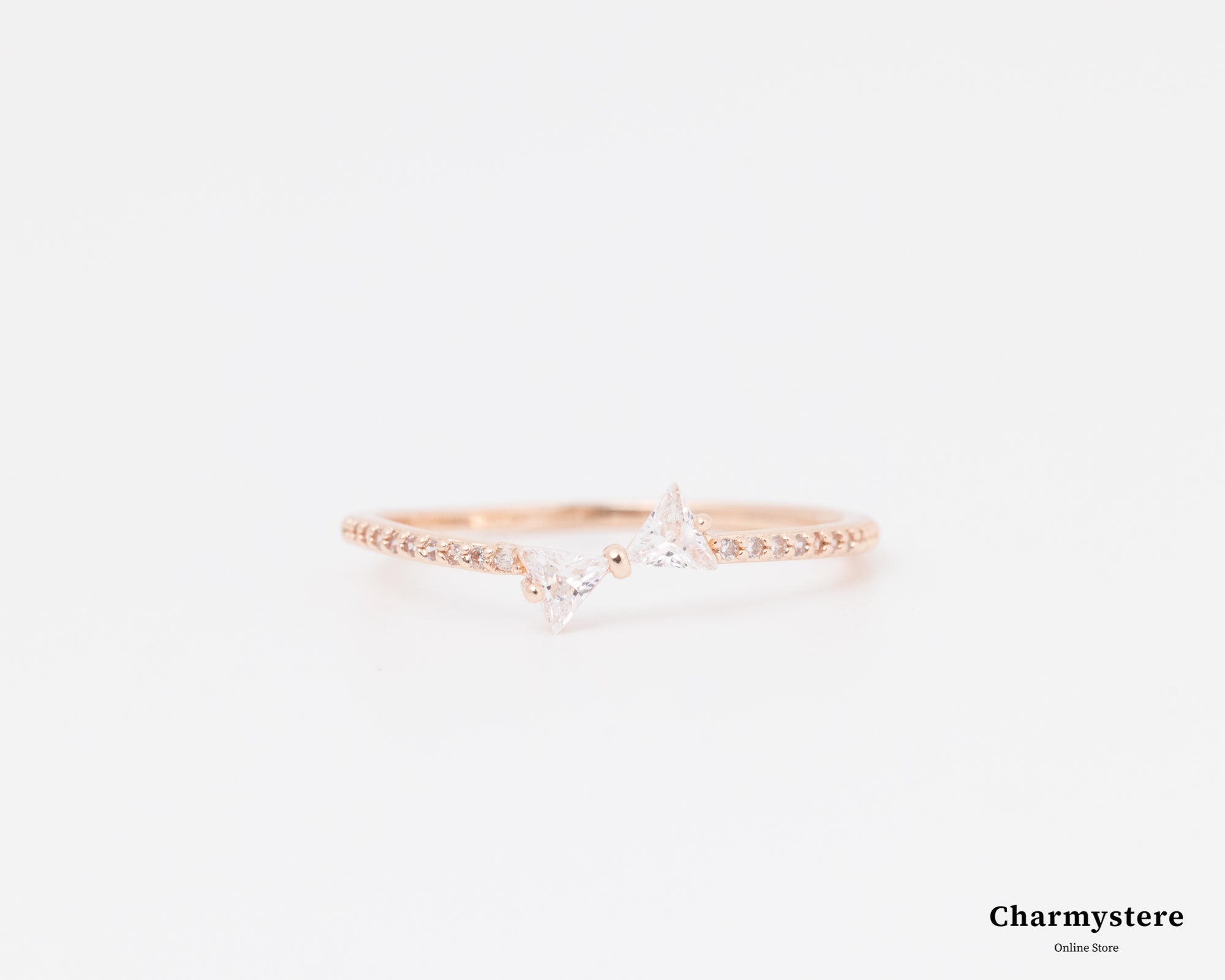 リボンタイニーパヴェシンリング