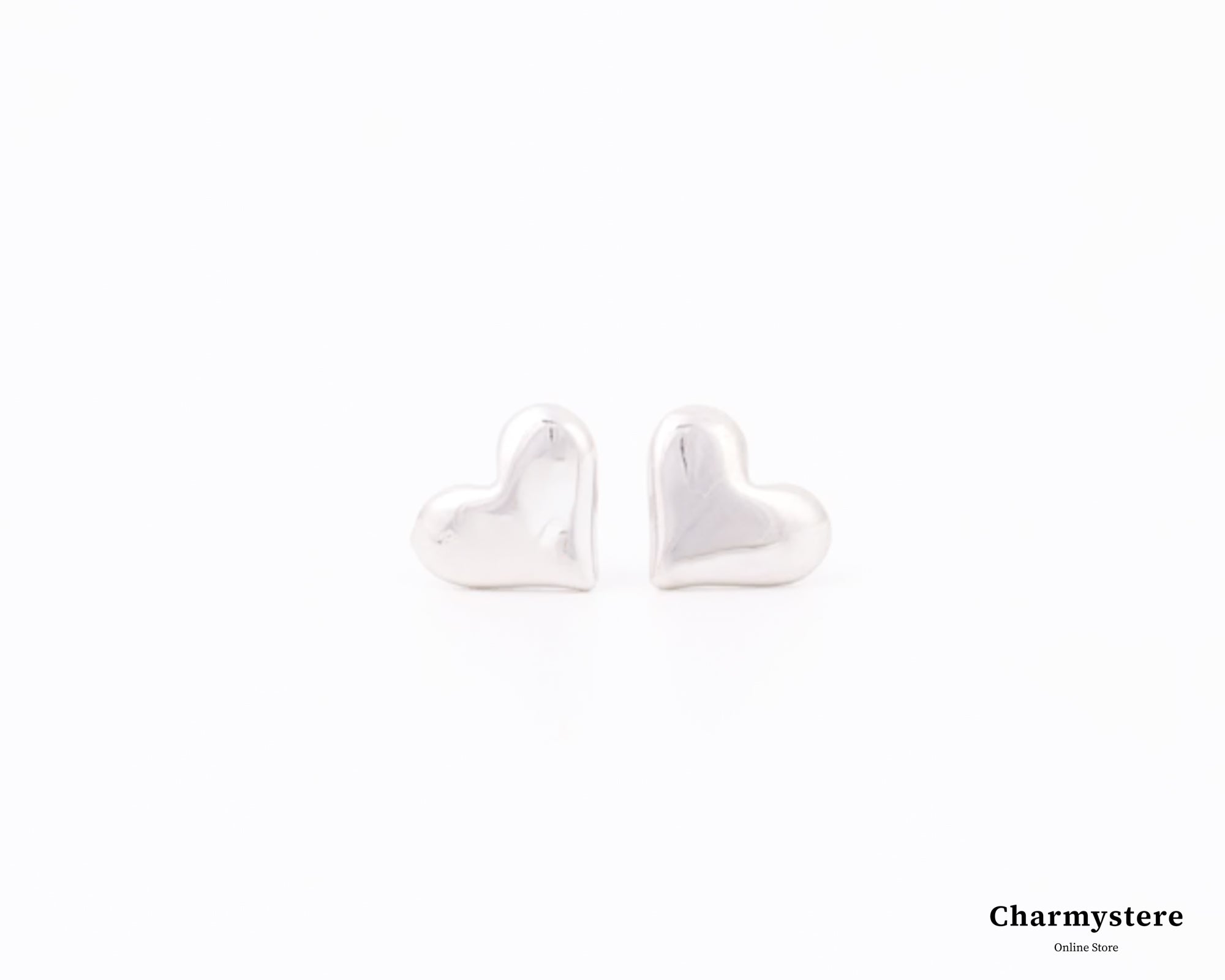 タイニーハートミディアムピアス