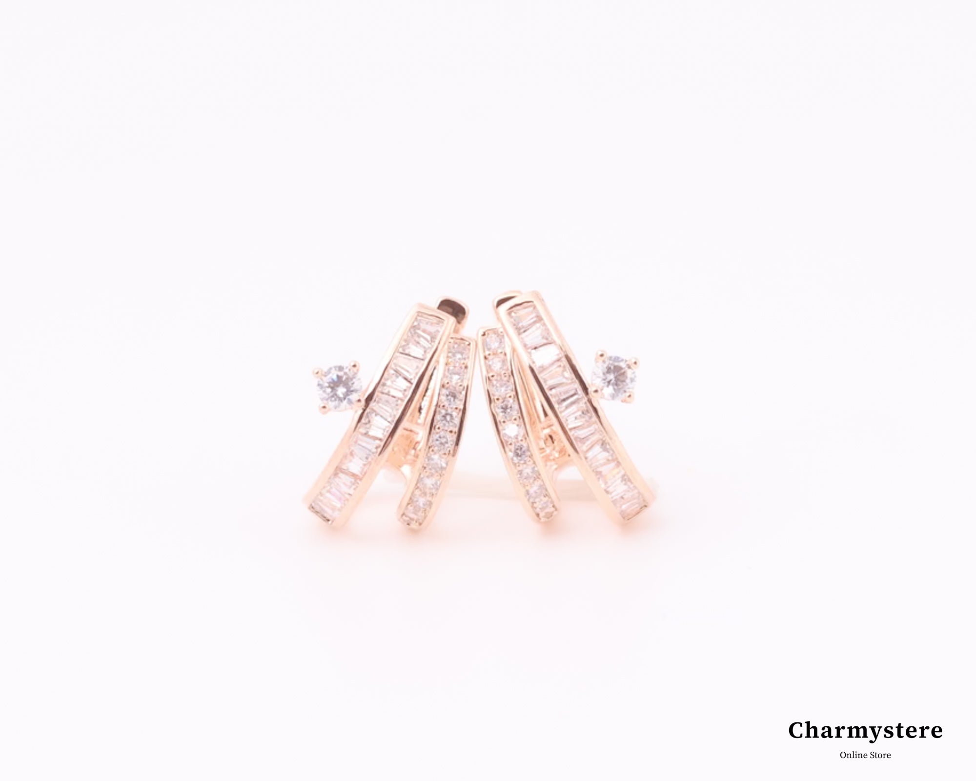 デュオラインピアス