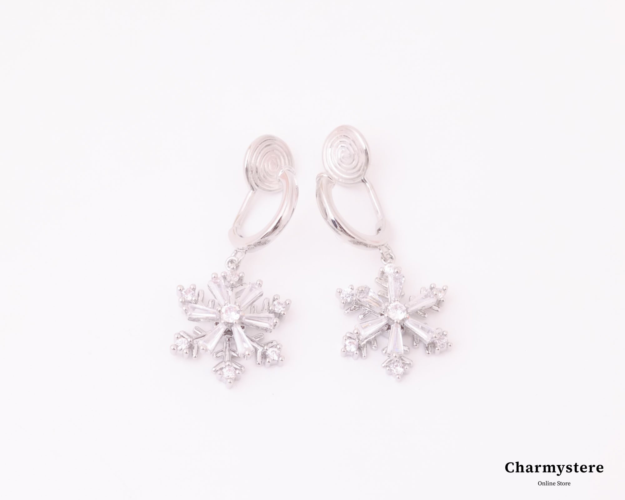 スノーフレークスピナーイヤリング