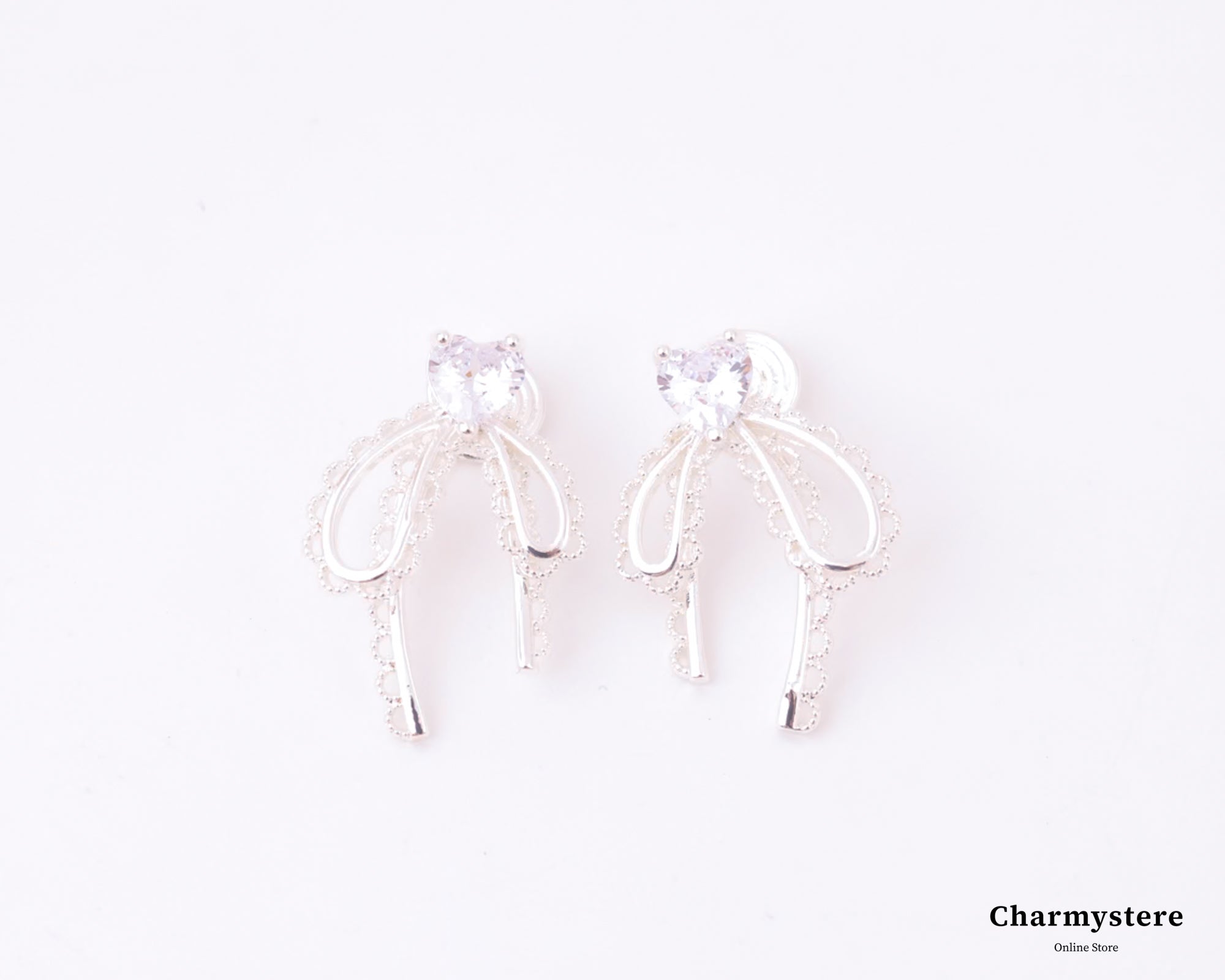 ミディアムレースリボンピアス