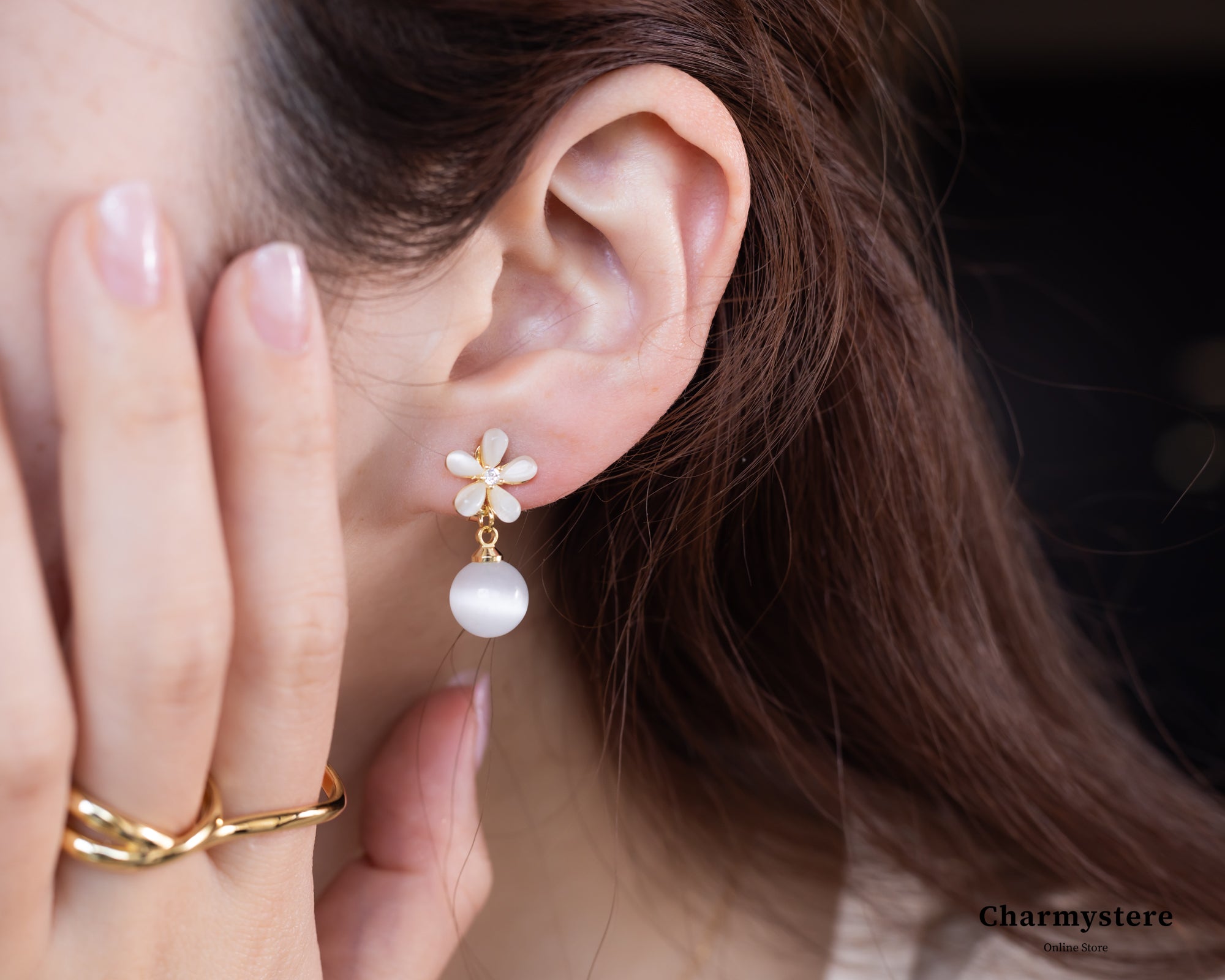simple flower bonbon earrings