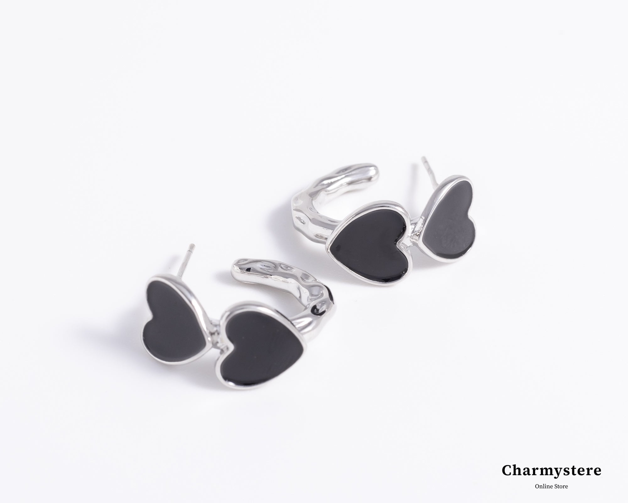 black heart casual girly earrings