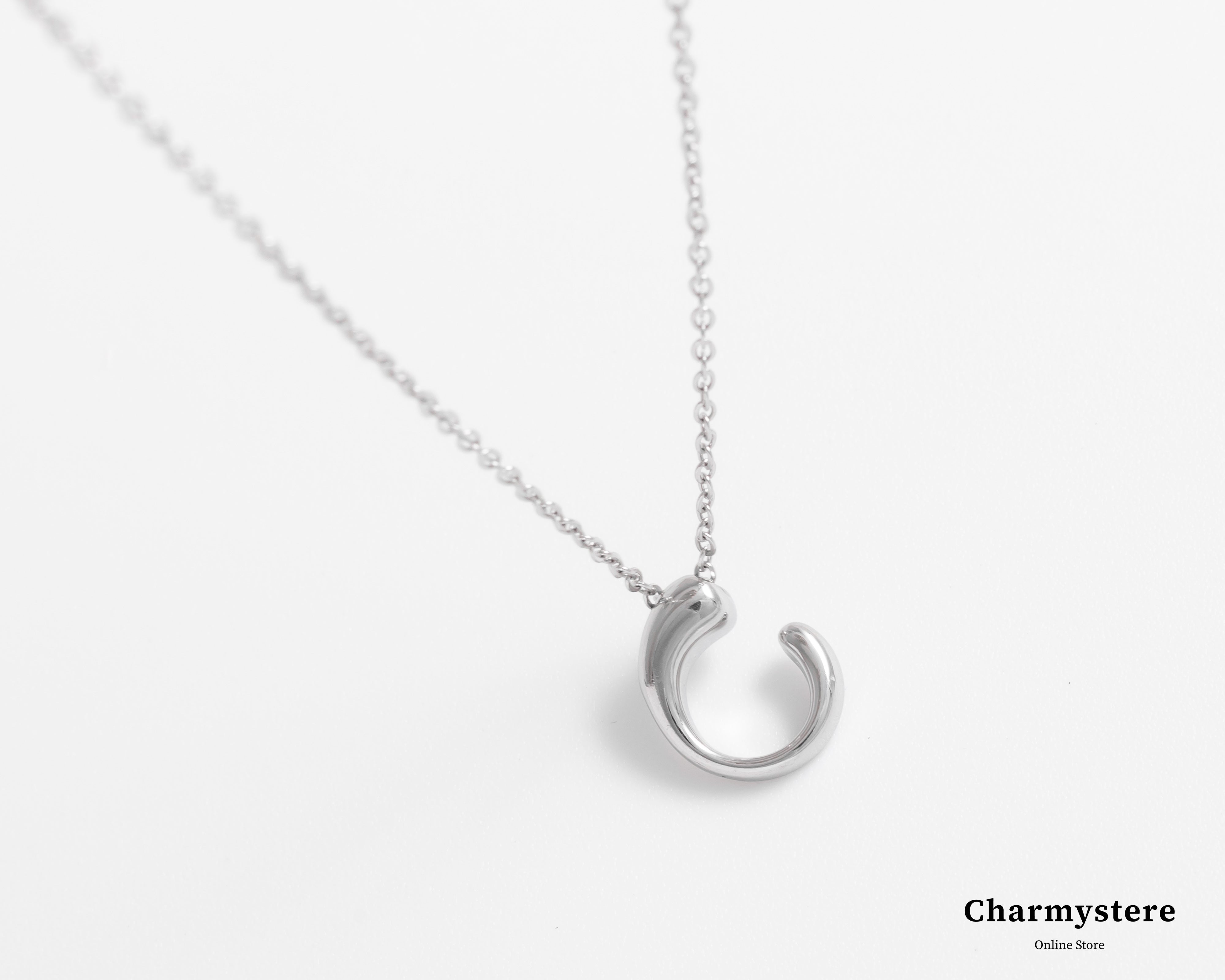 nuance hug necklace