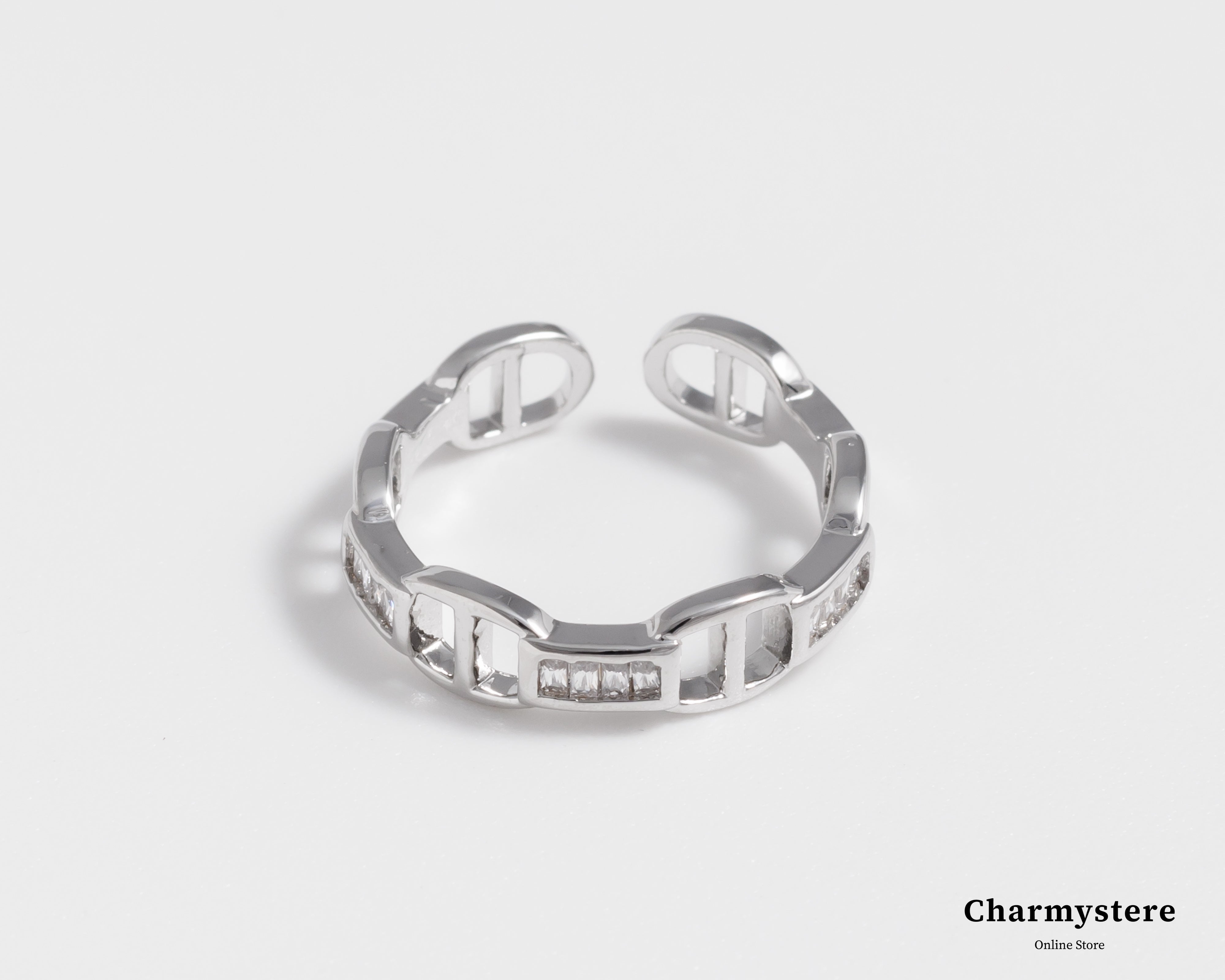 chain motif casual ring