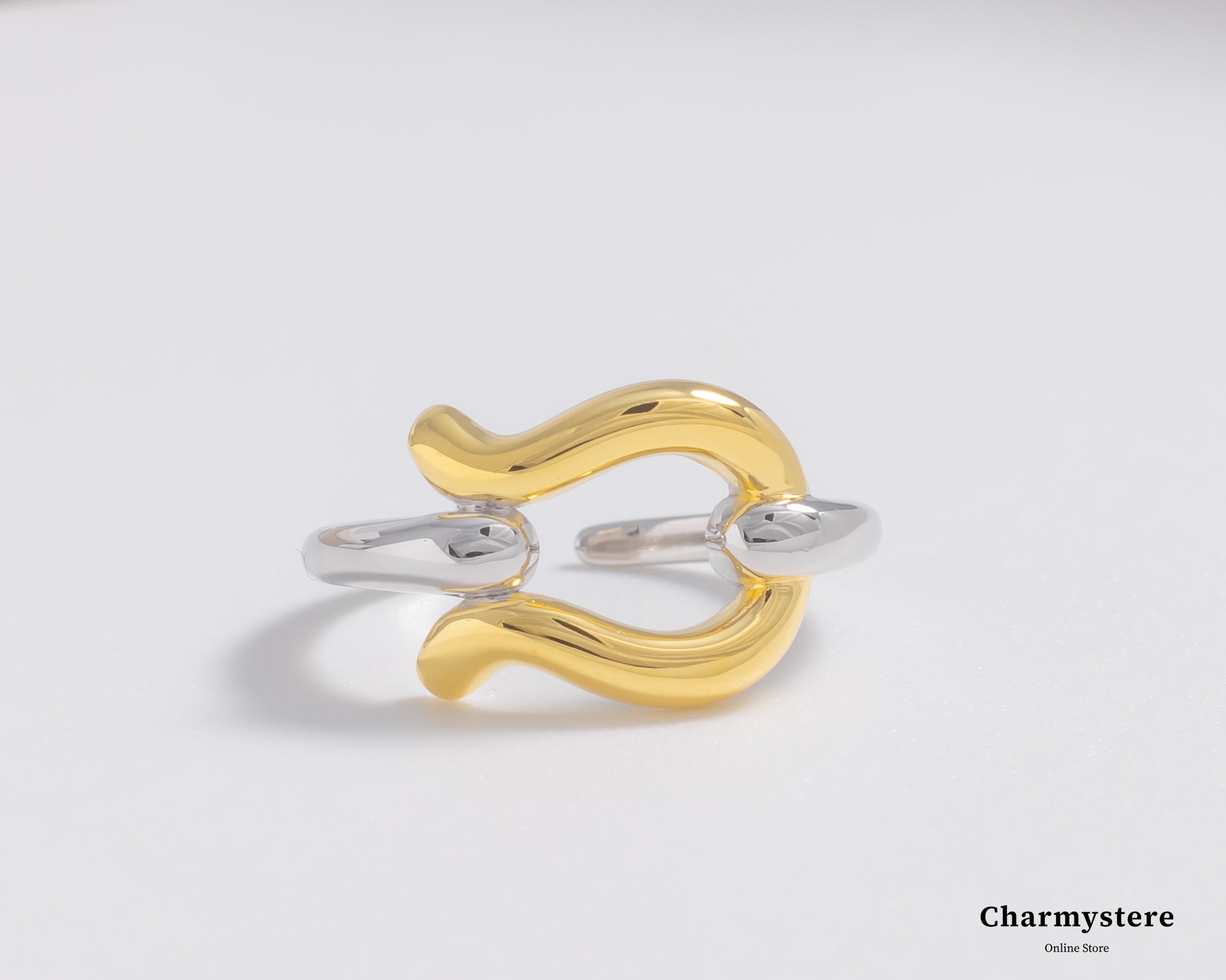 bicolor horseshoe ring