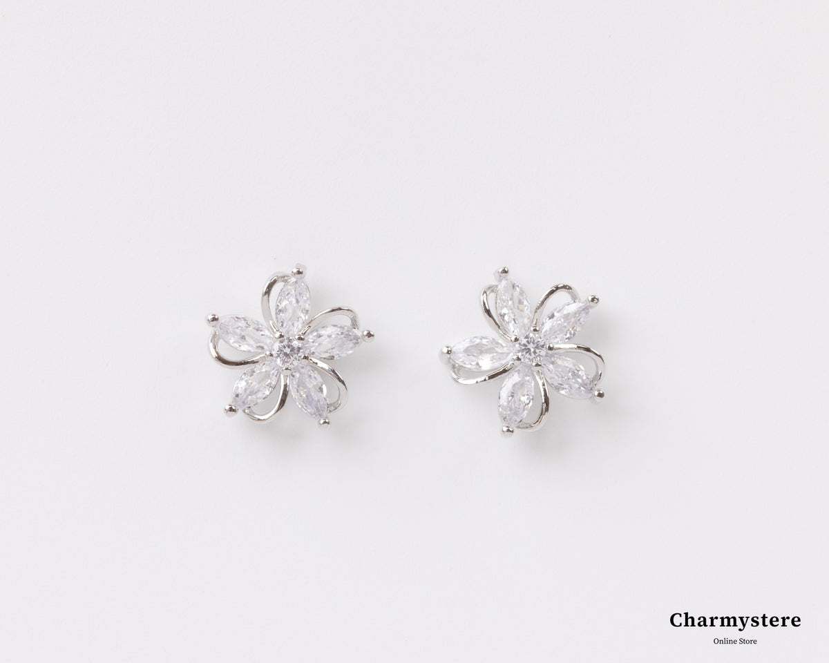 joujou☆フラワービジューピアス☆ フラワービジューピアス 