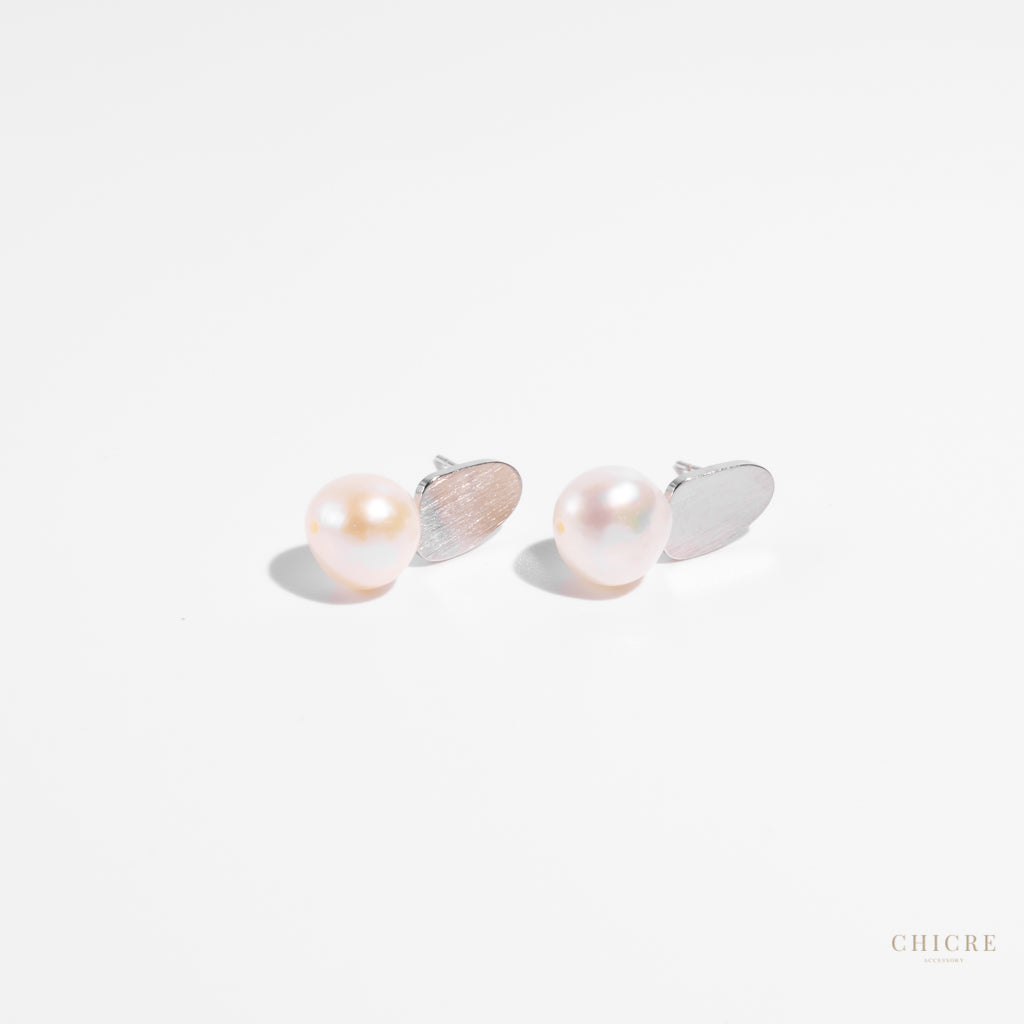 silver color pearl earrings