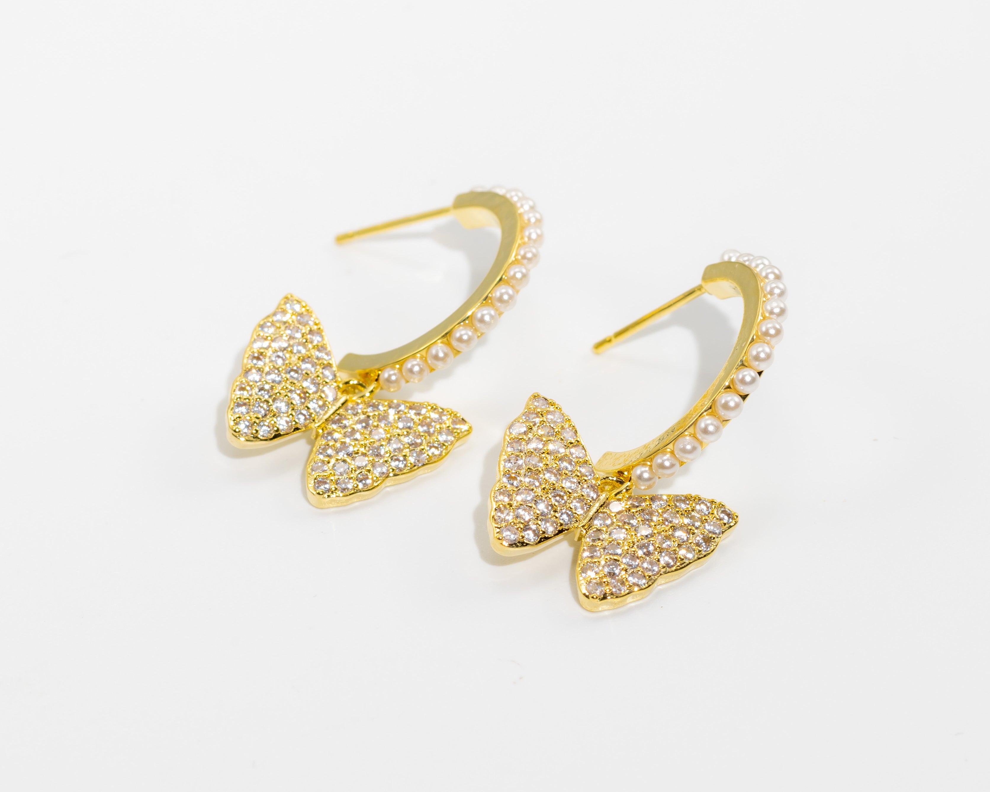 butterfly pearl elegant earrings