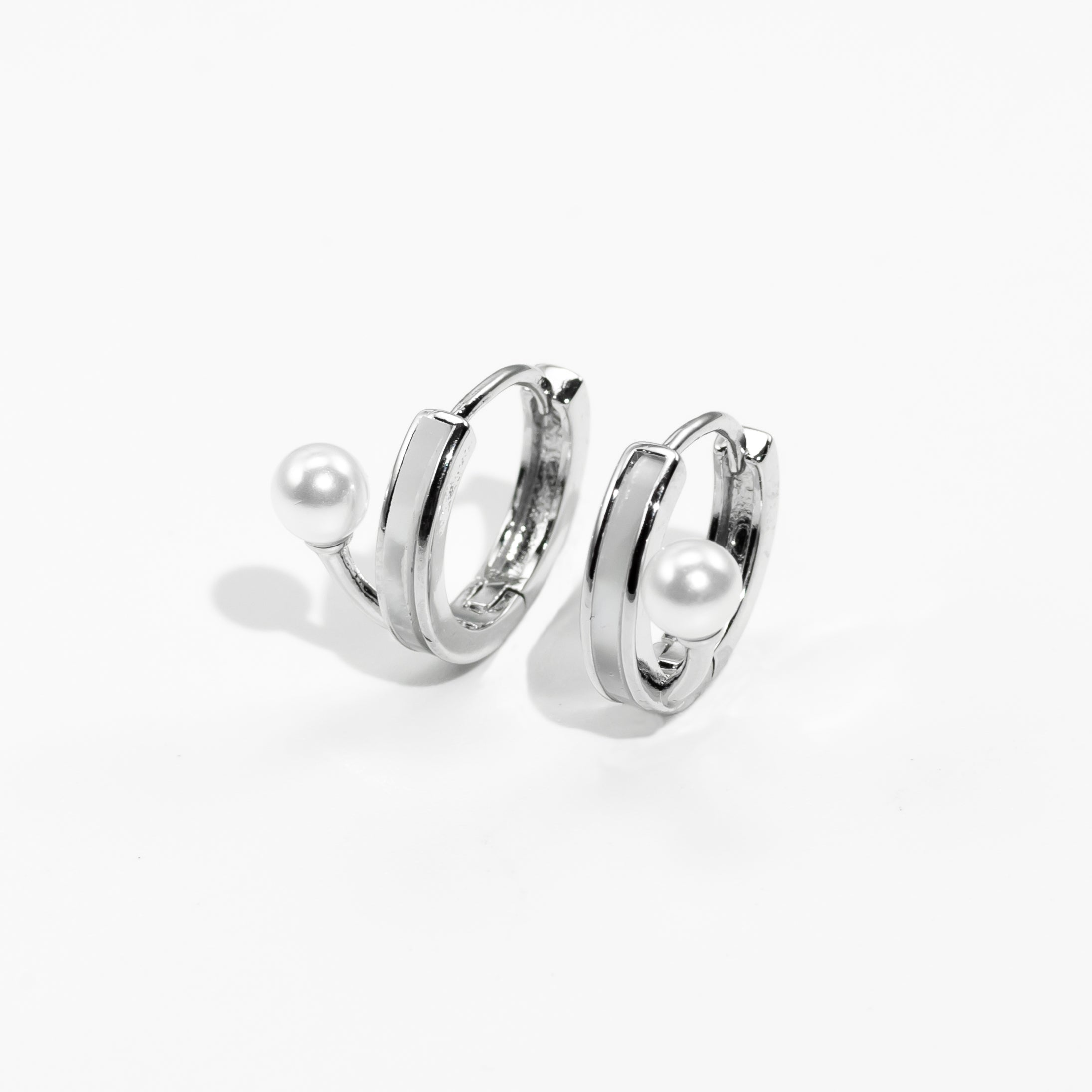 Minimum ring point pearl earrings