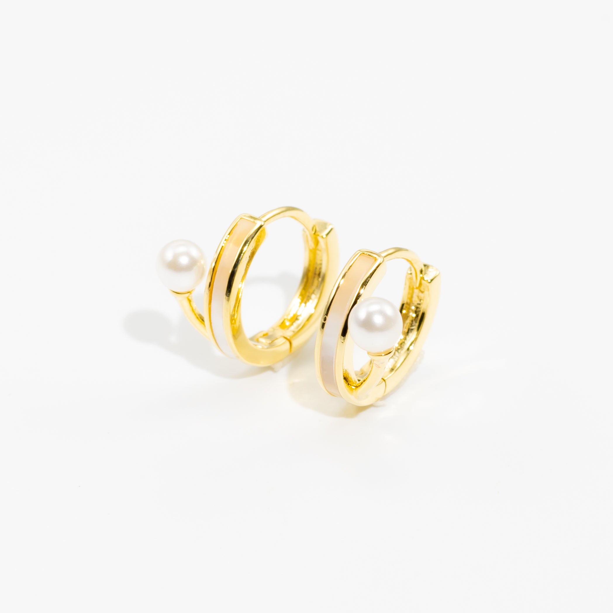 Minimum ring point pearl earrings